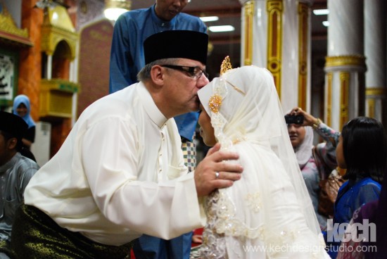 Adat Nikah (302)